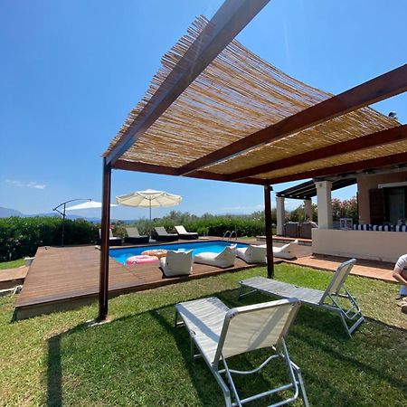 Georges Villa Galaxidi, Family, Pool And Garden المظهر الخارجي الصورة