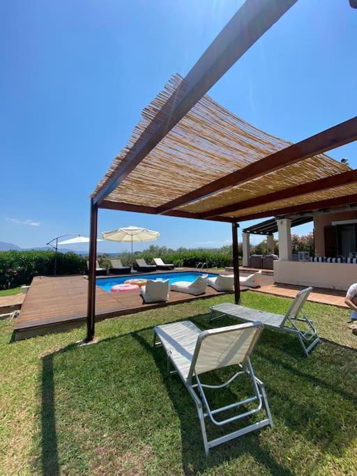 Georges Villa Galaxidi, Family, Pool And Garden المظهر الخارجي الصورة